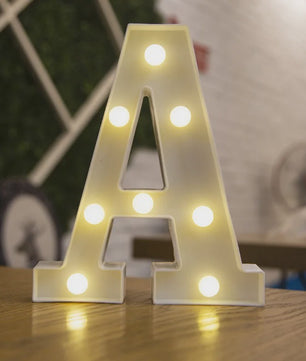 Decoratieve LED Letter & Cijfer Lampen - Creëer Sfeer met Warm Licht
