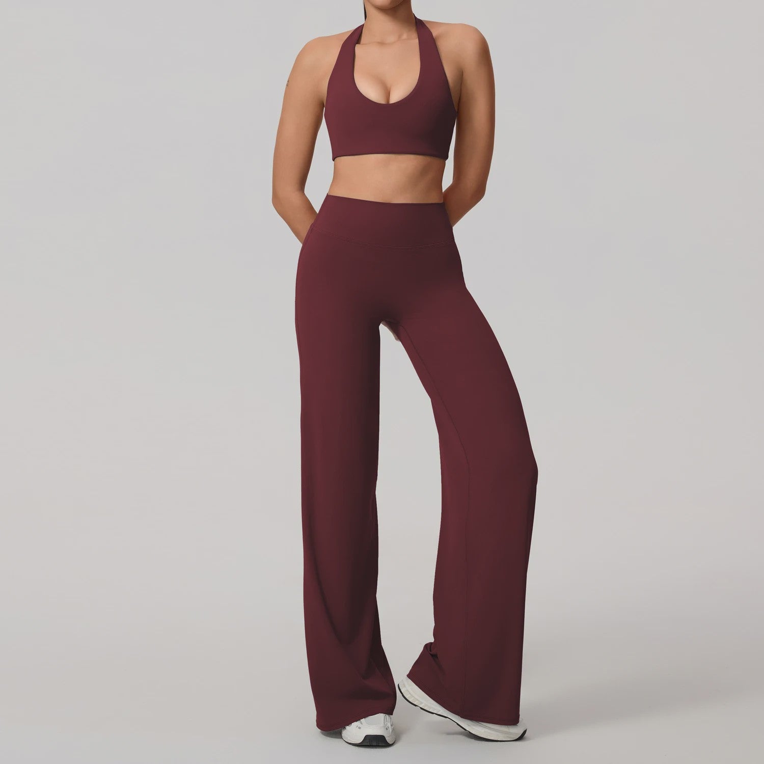 Dames Sportset: Sneldrogende Yoga Top met U-hals en Bell-Bottoms