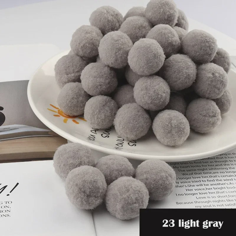 Mix van Zachte Pompoms (8-30mm) voor Knutselen, Decoratie & Speelgoed