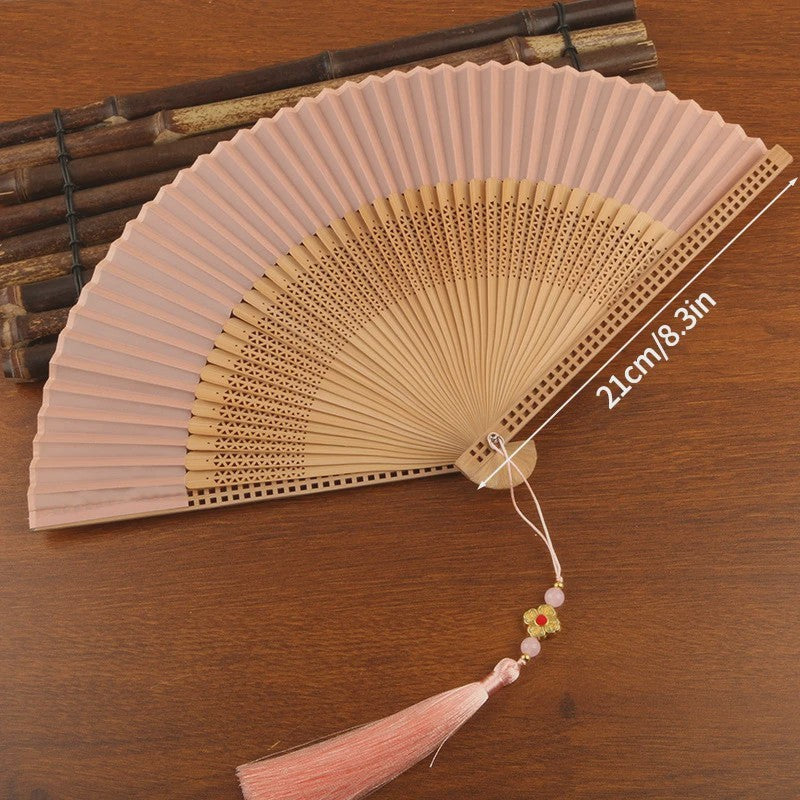 Elegante Chinese Stijl Vouwbare Handwaaier met Kwastje - Perfect voor Dans, Decoratie of Cadeau