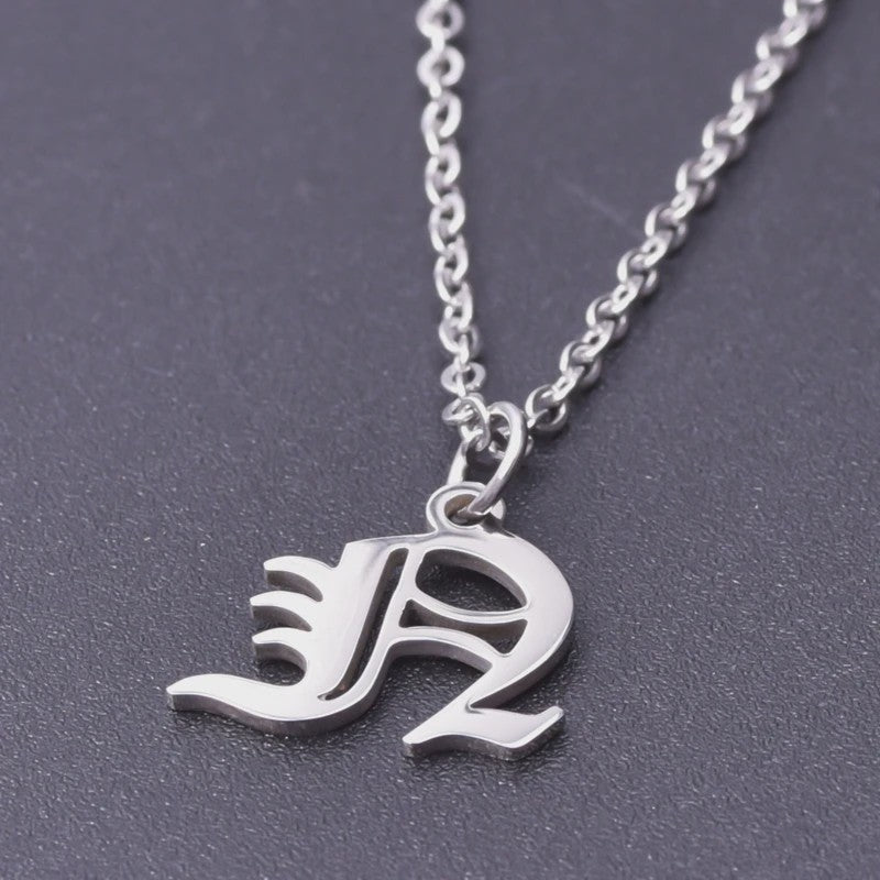 RVS Initiaal Ketting met Oude Engelse Letterhanger - 26 Letters, Perfect voor Hem, Haar of als Koppelkado