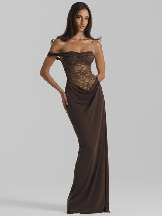 Chique Bruine Maxi Jurk met Kant en Off-Shoulder Design - Sexy Avondjurk