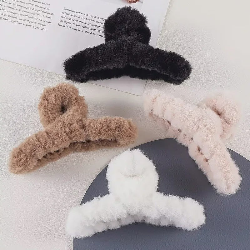 Set van 4 Elegante Pluche Haarclips met Faux Fur - Stijlvolle Haaraccessoires voor Dames & Meisjes