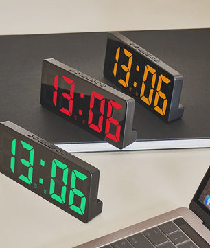 Digitale Wekker met Spraakbediening, Temperatuurweergave en Nachtmodus