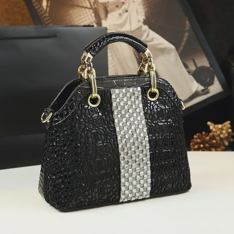 Luxe Lakleren Handtas met Krokodillenprint, Kant en Kristallen - Schoudertas