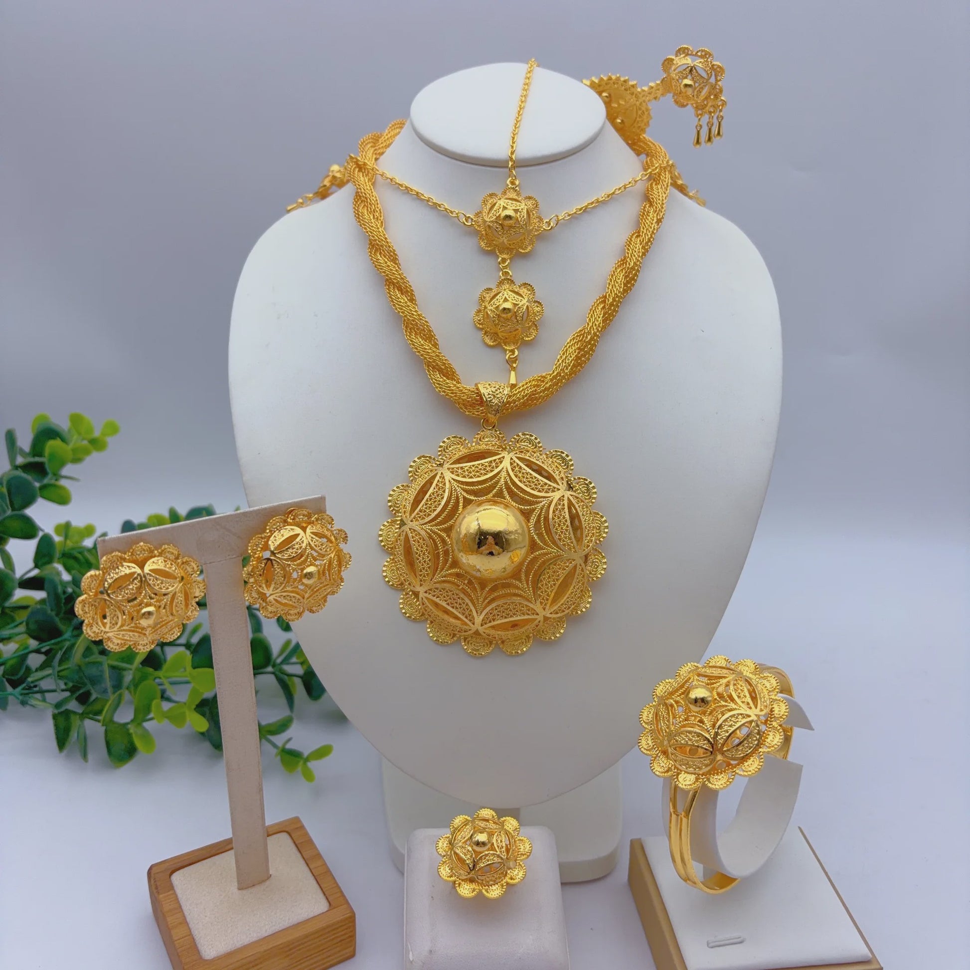 Gouden Sieraden Set Dames 24k Verguld - Afrikaans/Indisch Design met Grote Hanger - Bruiloft & Cadeau