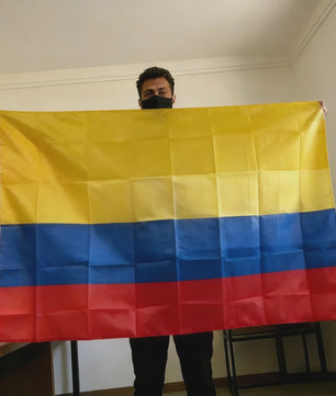 Colombiaanse Vlag 150x90cm - Duurzaam Polyester, Dubbel Gestikt voor Binnen en Buiten