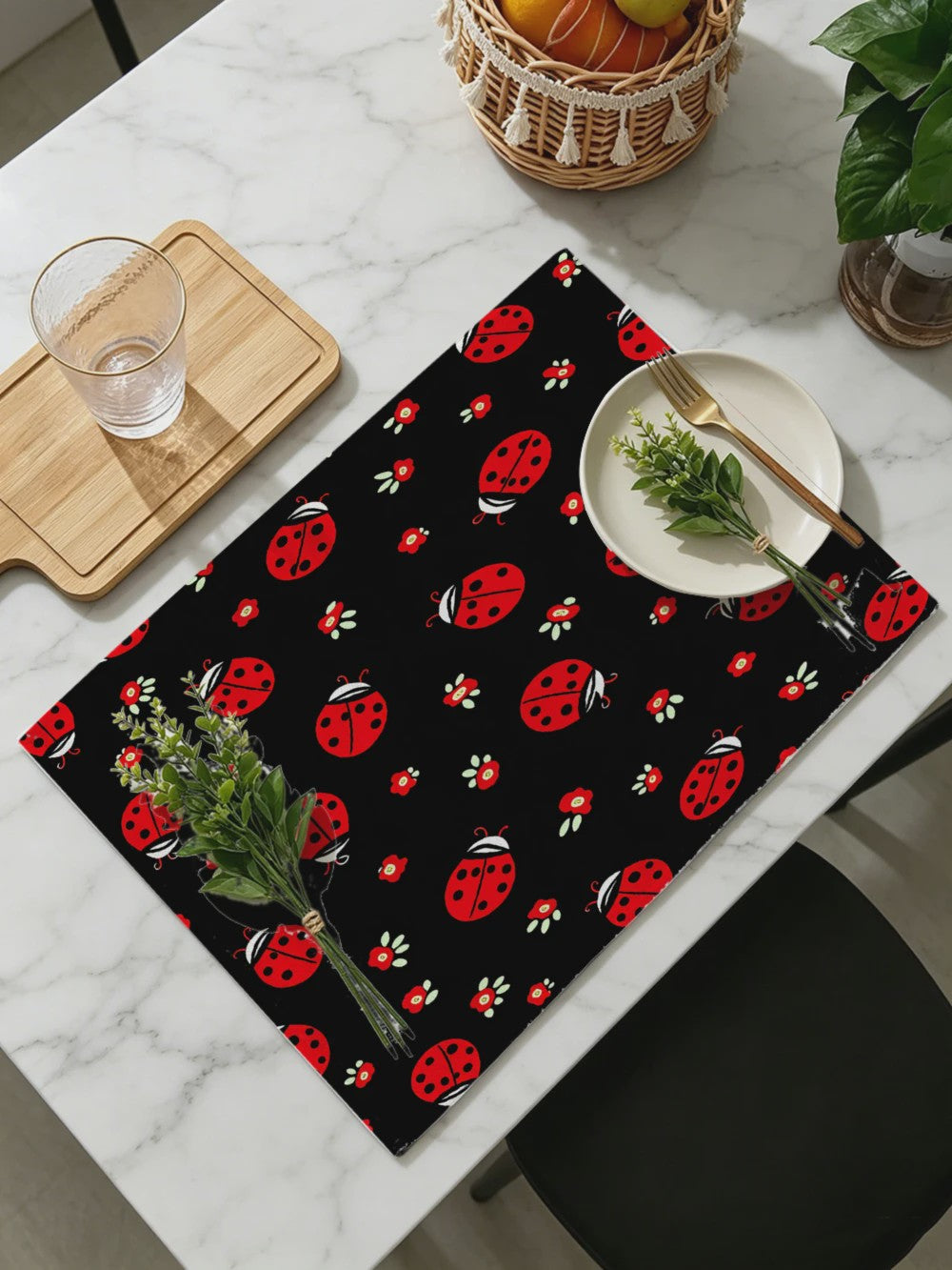 Vrolijke Placemats met Lieveheersbeestjes - Zwart, 30x40cm