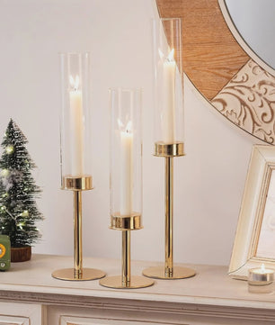 Set van 3 Goudkleurige Kaarsenstandaards met Glazen Kap - Elegant & Stabiel voor Feesten