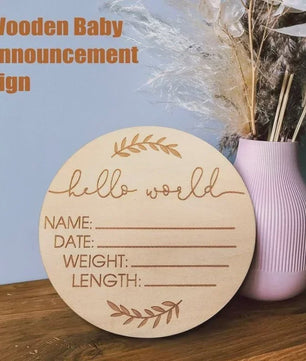 Houten Geboorte Aankondiging Bordje 'Hello World' - Fotoprop & Kraamcadeau
