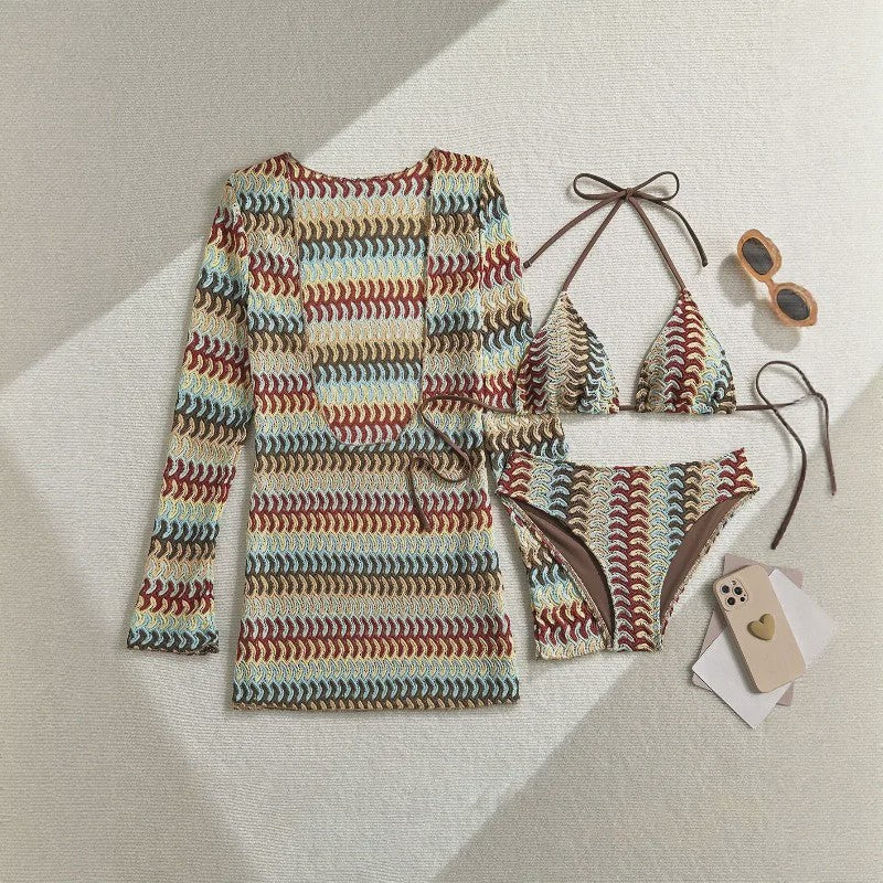 Drieparts Bikini Set met Lange Mouwen Cover-up - Stijlvol en Uniek Print
