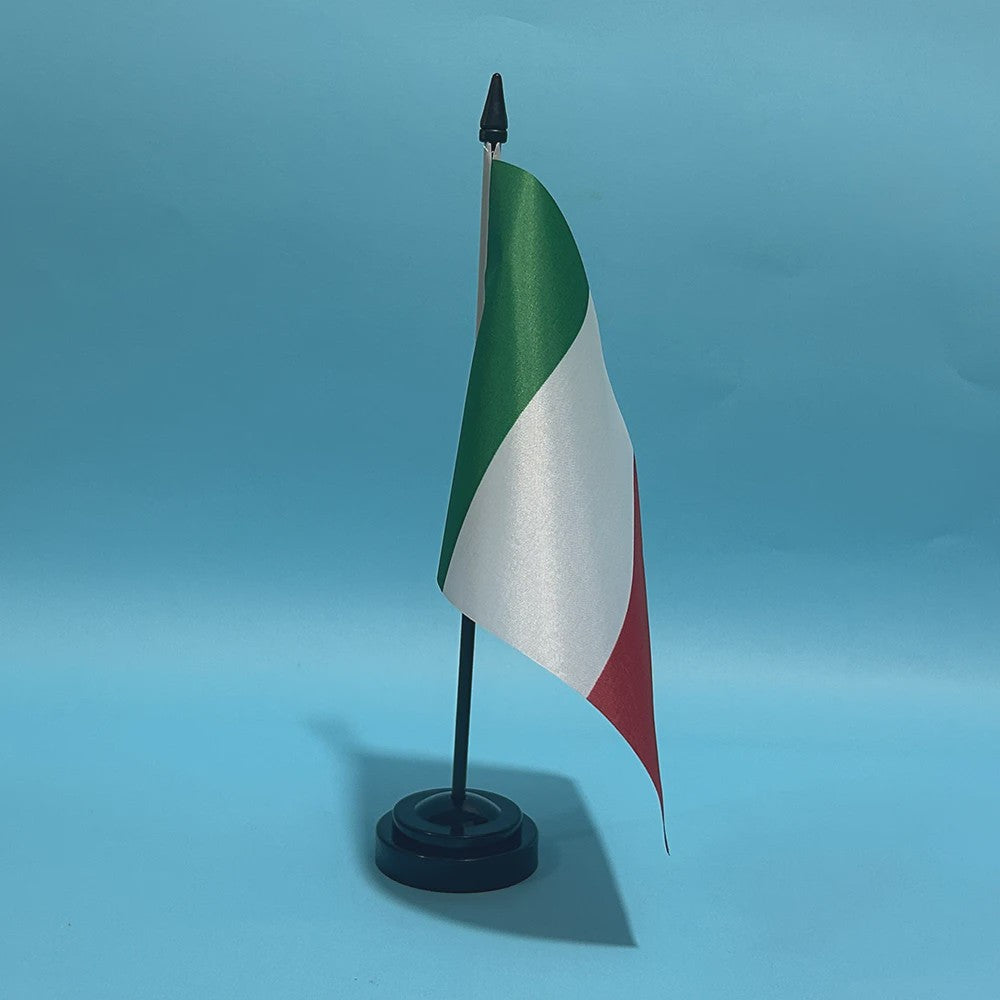 Bureauvlag Italië 14x21cm - Polyester Desk Flag met Standaard
