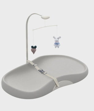 Comfortabele Baby Verschoonmat met Anti-slip, Makkelijk Reinigbaar & Speelboog