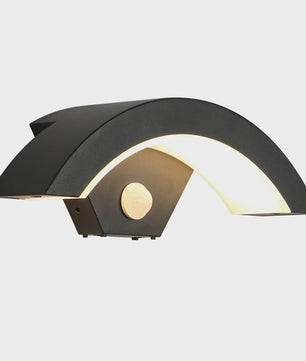 Moderne Zwarte Wandlamp met Bewegingssensor - 24W Warm Licht voor Buiten & Hal