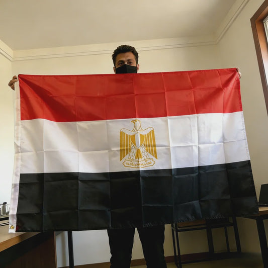 Egyptische Vlag 150x90cm met Adelaar - Duurzaam Polyester voor Binnen en Buiten