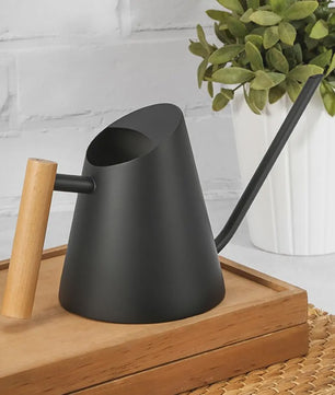 Roestvrijstalen Gieter 900ml Mat Zwart met Houten Handvat & Lange Tuit