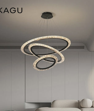 Luxe Gouden LED Ring Hanglamp met Kristaldecoratie - Modern Design Kroonluchter voor Woonkamer & Eetkamer