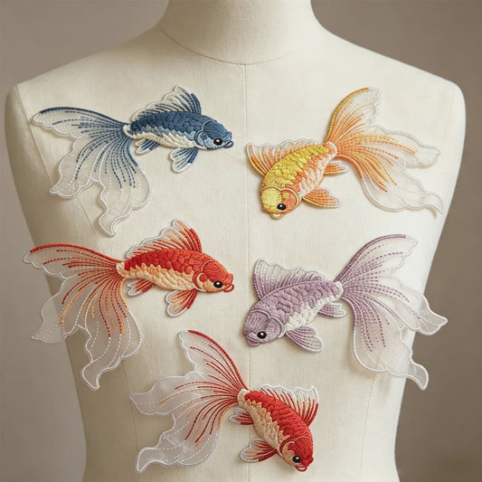 Set van 2 Goudvis Borduur Patches - Strijkapplicaties voor Kleding, Tassen & Hoeden - DIY Decoratie
