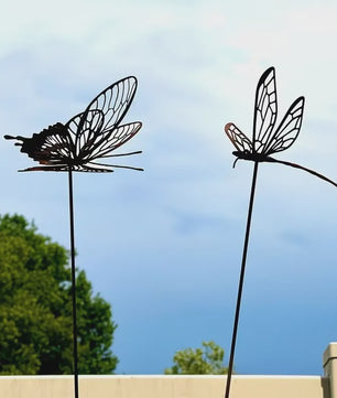 Roestkleurige Libelle & Vlinder Tuinsteker - Sierlijk Decoratie Ornament voor Buiten