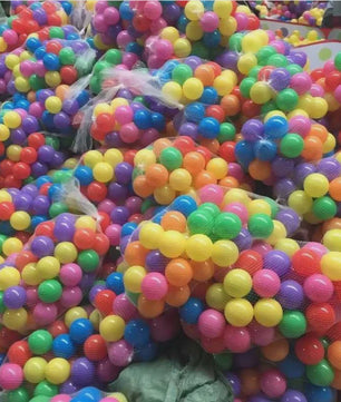 100x Kleurrijke Zachte Ballen voor Zwembad, Speeltent & Ballenbak - Eco-vriendelijk Baby Speelgoed