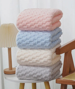 Luxe Coral Cloud Velvet Handdoek: Dik, Sneldrogend & Super Absorberend Microvezel