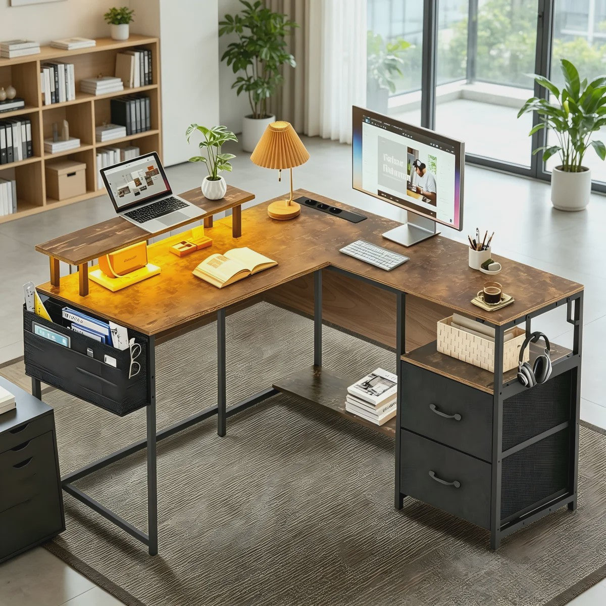 L-Hoekbureau met LED, 3 Stopcontacten, 2 USB-poorten, 2 Laden & Monitorstandaard