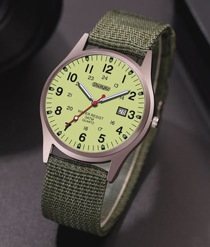 Stijlvol Herenhorloge met Kwarts Uurwerk, Lichtgevende Wijzers en Datum - Militair/Sportief Nylon Band