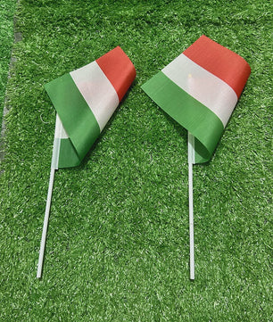 Hongaarse Vlaggetjes 14x21cm met Stok - Feest, Sport & Decoratie