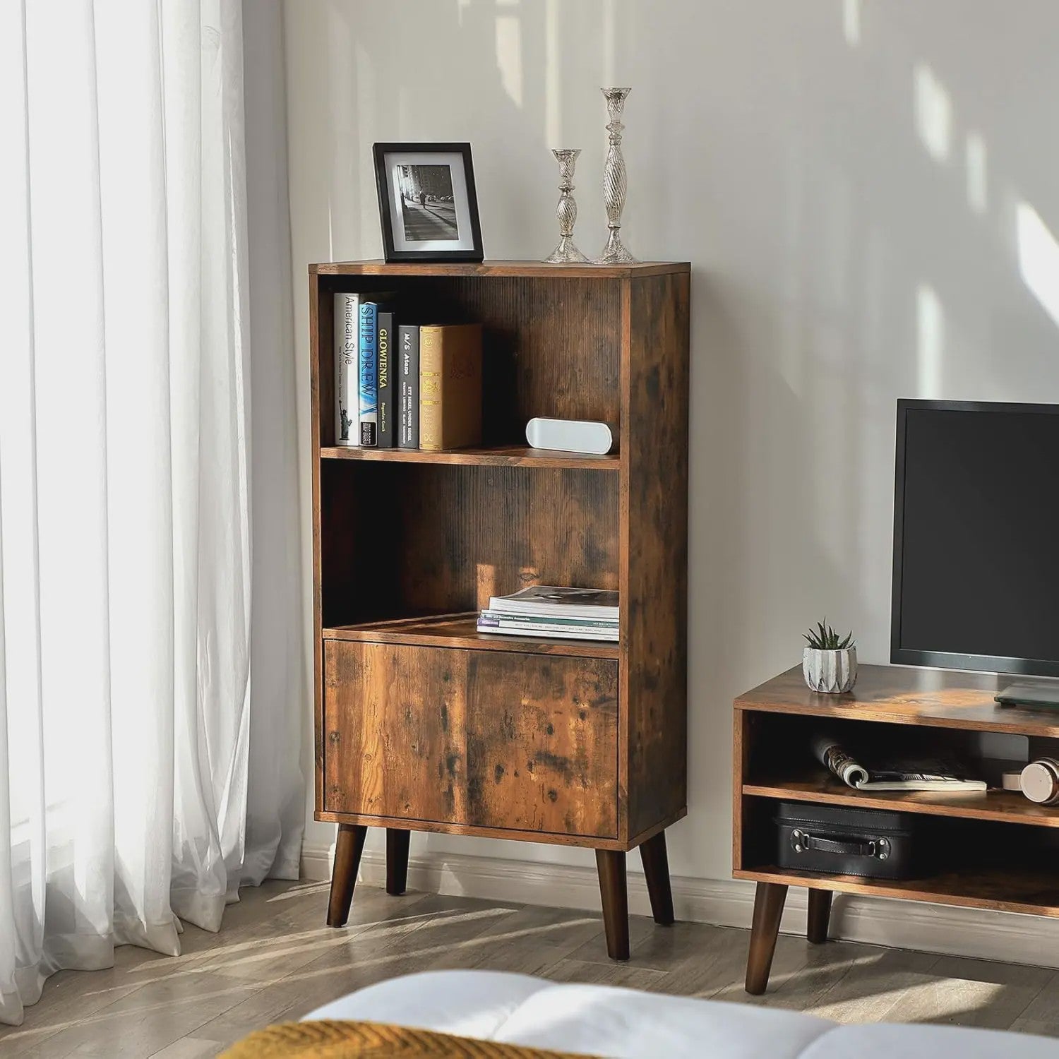 Rustieke Boekenkast met Deuren - 3 Niveaus - Vintage Design
