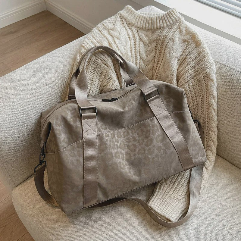 Stijlvolle Leopard Print Duffle Bag: Grote Reistas met Verstelbare Band voor Dames