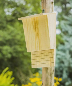 Houten Vleermuishuisje - Natuurlijke Habitat en Decoratie voor Buiten