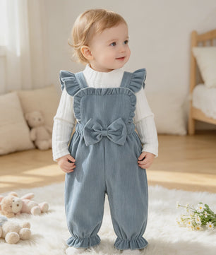 Schattige Baby Outfit: Witte Lange Mouwen Top met Blauwe Overalls en Strik