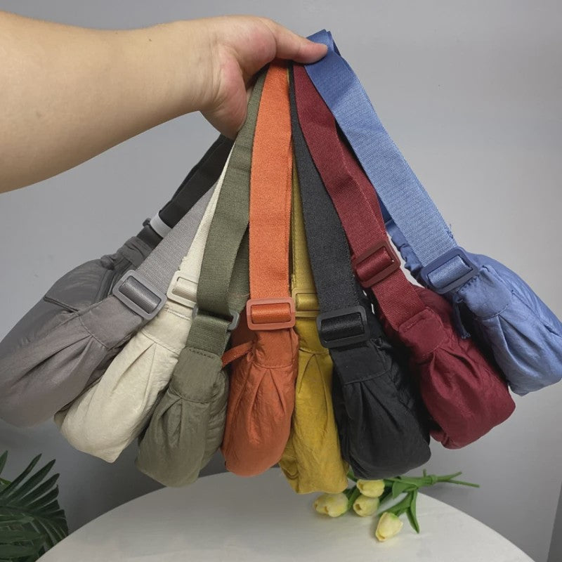 Stijlvolle Nylon Hobo Crossbody Tas voor Dames - Halve Maan Schoudertas, Ideaal voor Reizen en Dagelijks Gebruik