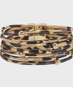 Luxe Leren Armband met Luipaardprint en Goudkleurige Accenten - Multi-Layer