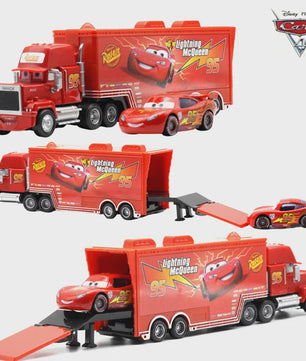 Disney Pixar Cars Vrachtwagen & Auto Set: Lightning McQueen, Mack & Meer