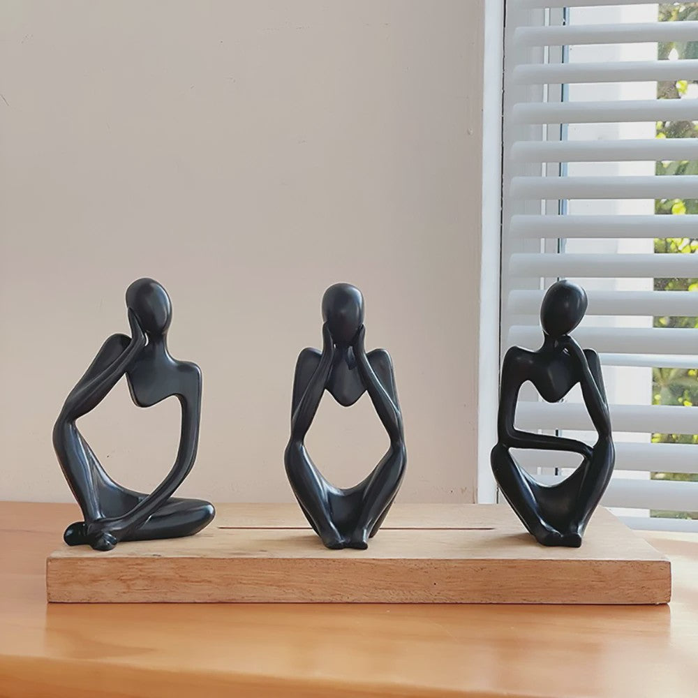 Set van 3 Abstracte Denker Beeldjes - Stijlvolle Hars Sculpturen voor Bureau & Woondecoratie