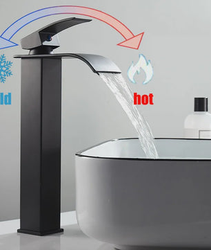 Waterval Wastafelkraan - Dubbele Bediening Warm & Koud - Stijlvolle Badkamer Mixer Kraan