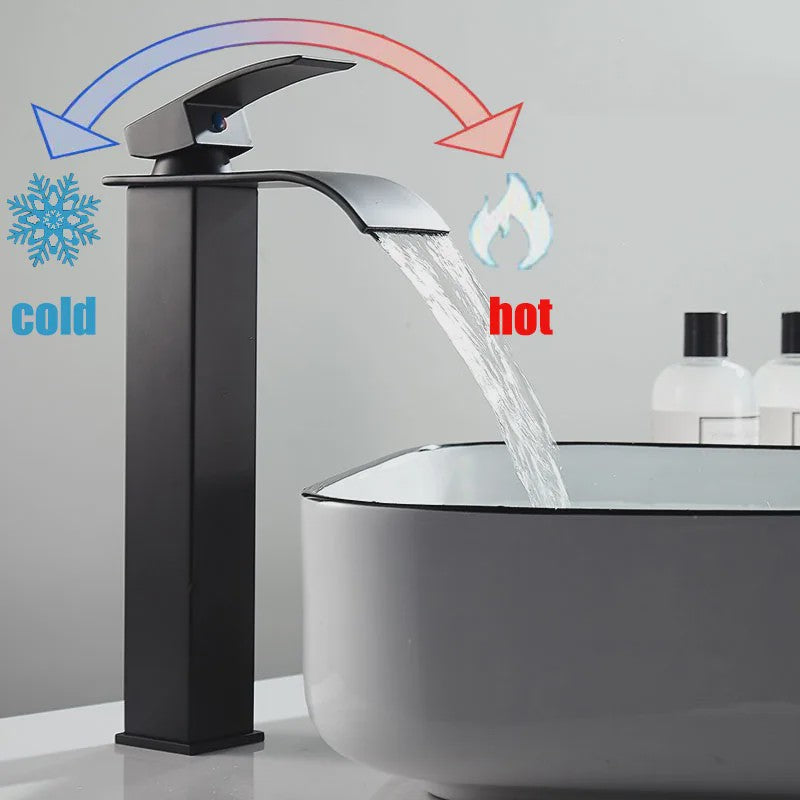 Waterval Wastafelkraan - Dubbele Bediening Warm & Koud - Stijlvolle Badkamer Mixer Kraan