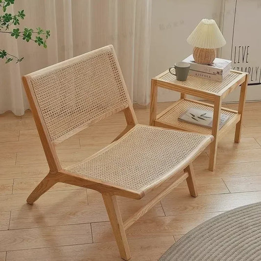 Luxe Fauteuil van Massief Hout en Rotan - Stijlvolle Relaxstoel voor Woonkamer of Balkon