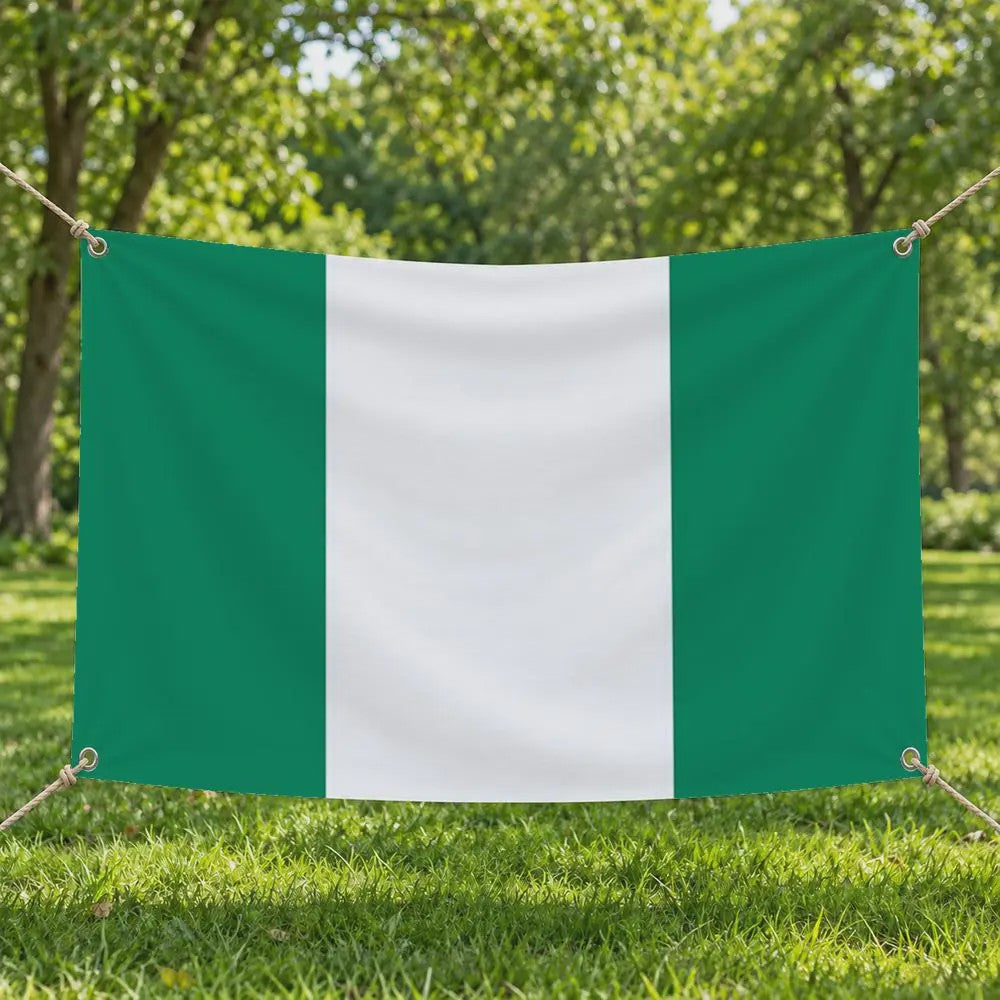 Nigeria Vlag Wanddecoratie - Makkelijk Ophangen, Lichtgewicht & Kleurrijk