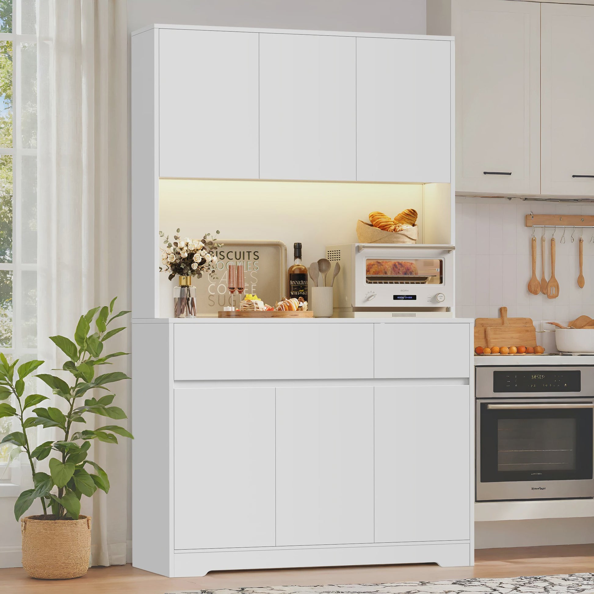 Hoge Keukenkast met LED & Stopcontact - 180cm Breed - 6 Deuren, 2 Lades, Verstelbare Planken