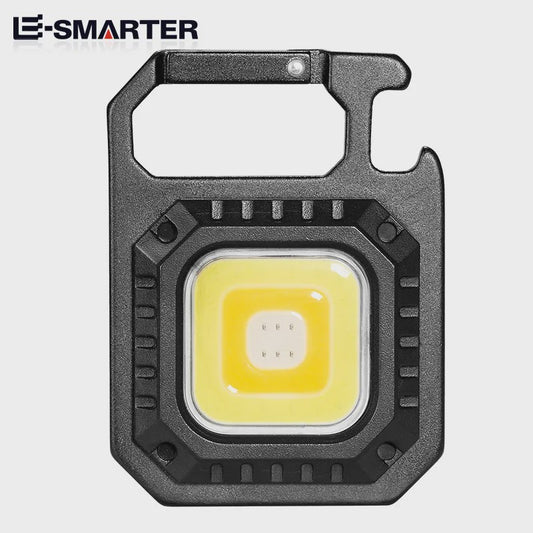 Compacte Multifunctionele LED Sleutelhanger Zaklamp met Flesopener - Draagbaar & Krachtig