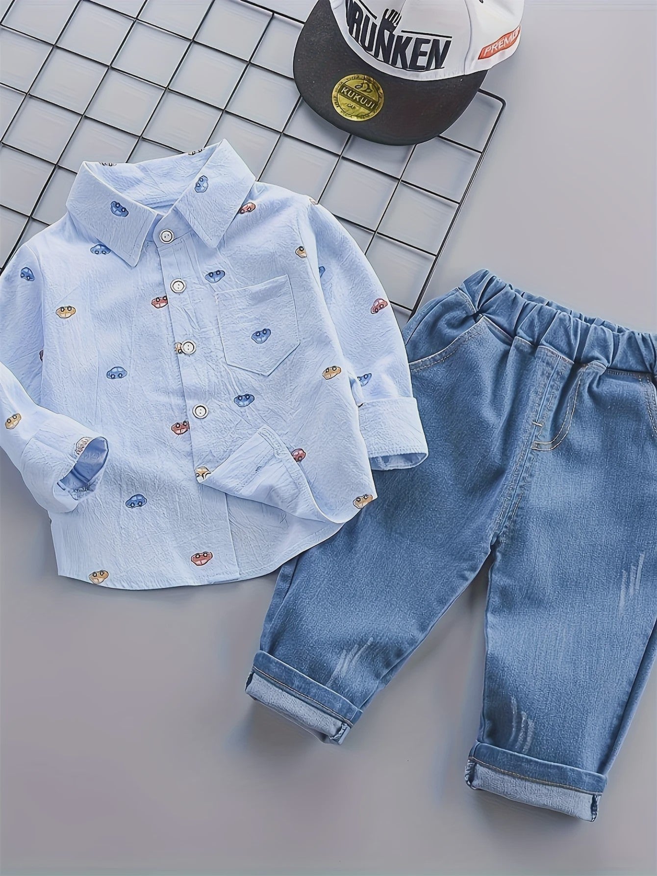 Schattige Baby Jongens Kleding Set: Auto Print Overhemd met Lange Mouwen & Denim Broek