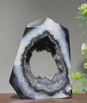 Zwarte Agaat Kristal Geode Obelisk - Natuurlijke Decoratie & Meditatie Steen