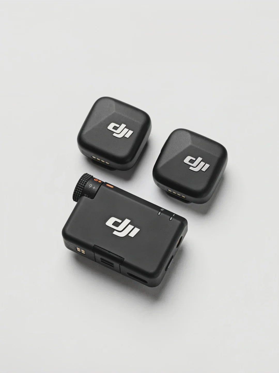 DJI Mic Mini: Draadloze Microfoon voor Vlogs & Streaming | 48u Batterij, 400m Bereik, Ruisonderdrukking