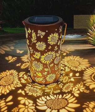 Zonnebloem Lantaarn: Waterdichte Buitenlamp met Licht- en Schaduweffect, Solar Powered voor Tuinpad, Gazon, Patio Decoratie