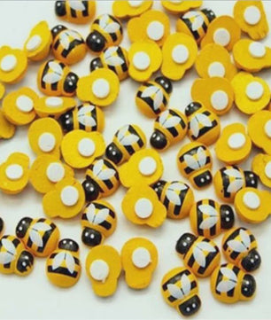 100x Houten Mini Bij Decoratie Accessoires - Zelfklevend & DIY Knutselmateriaal