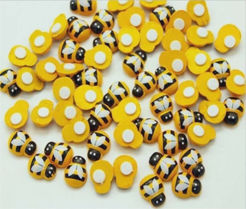 100x Houten Mini Bij Decoratie Accessoires - Zelfklevend & DIY Knutselmateriaal
