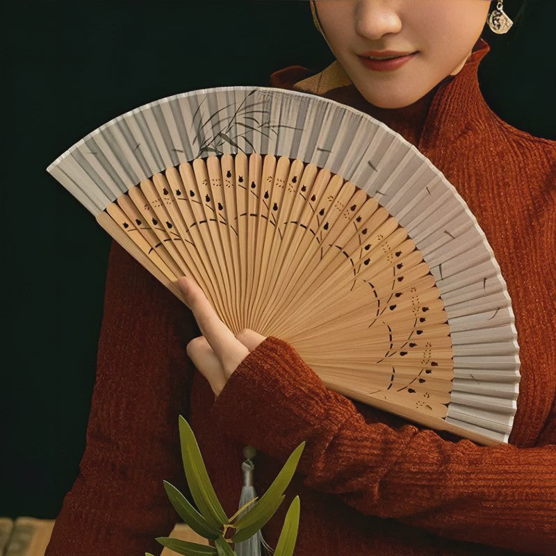 Elegante Chinese Stijl Vouwbare Handwaaier met Kwastje - Perfect voor Dans, Decoratie of Cadeau