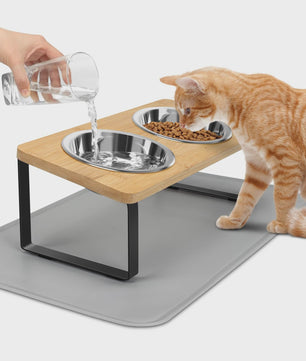 Verhoogde Kattenvoerbak met Mat - 15° Kantelbaar - Dubbele RVS Voerbakken